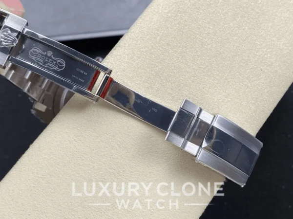 Rolex GMT Master 16710 Two-Colored clasp