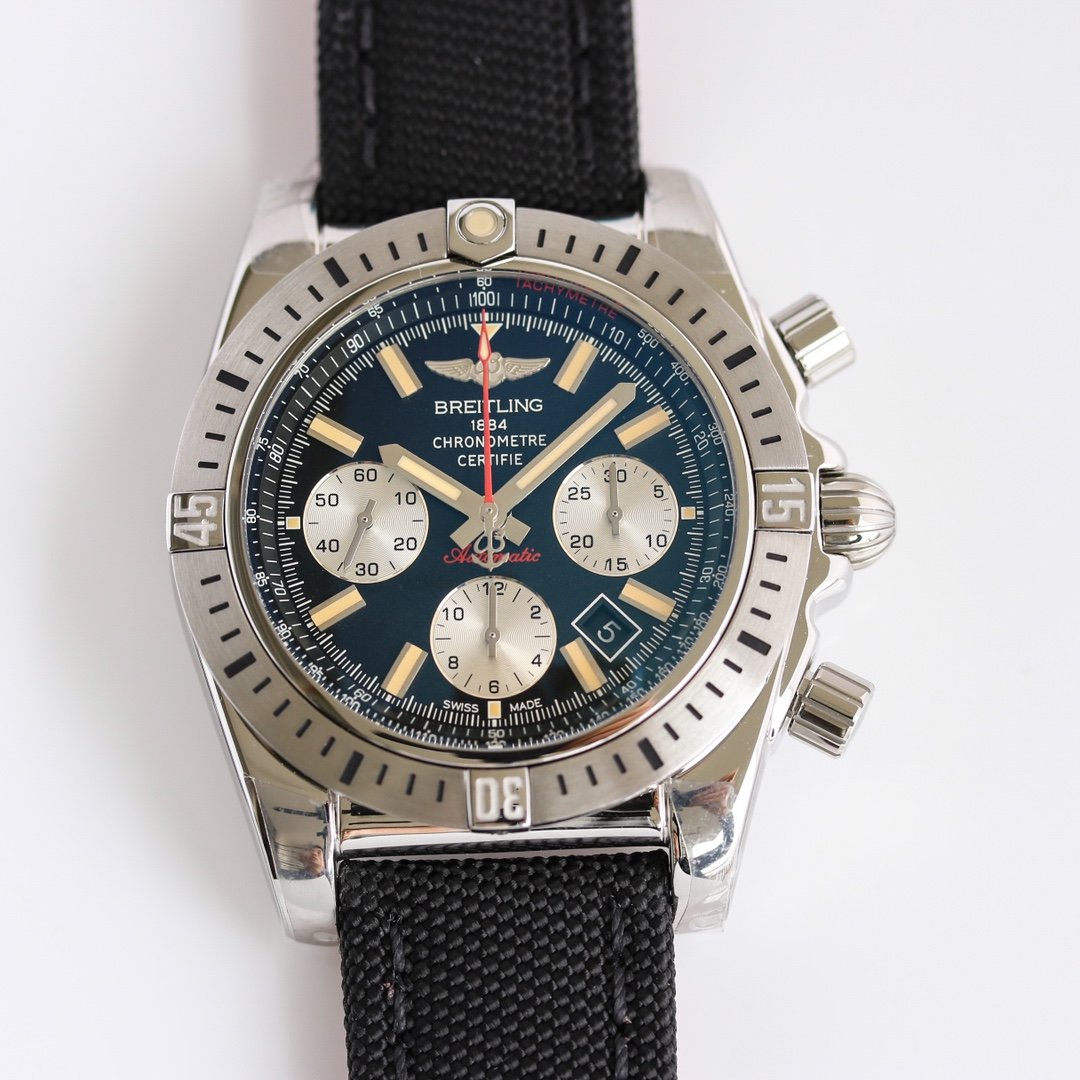 Breitling Chronomat 41 Airborne