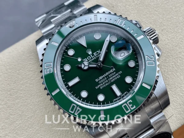 Rolex Submariner 116610LV-0002 Green Dial