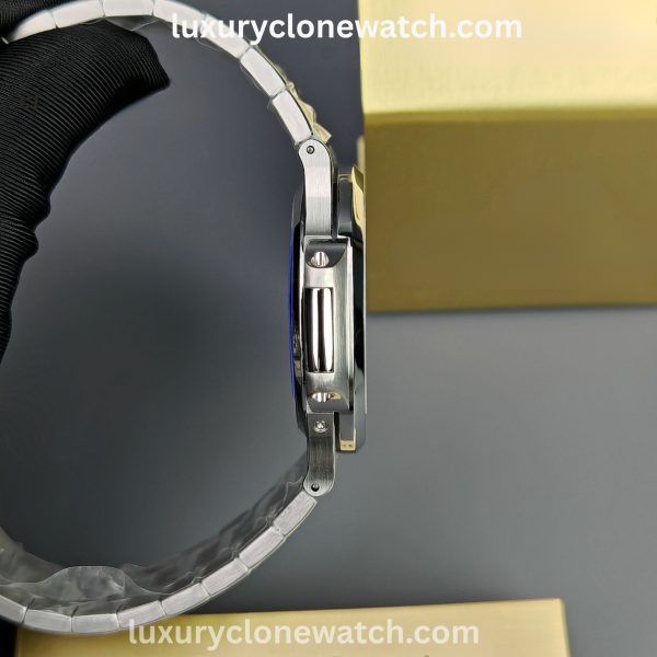 Luxury Clone Watch - Patek Philippe Patek Philippe Nautilus 5712/1A-001 Super Clone