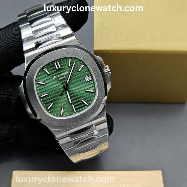 Patek Philippe Nautilus - Luxury Clone Watch Patek Philippe Nautilus 5711 Super Clone