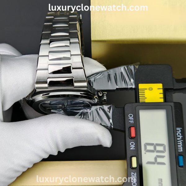 Luxury Clone Watch - Patek Philippe Patek Philippe Nautilus 5811/1G Super Clone