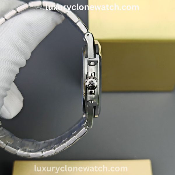 Luxury Clone Watch - Patek Philippe Patek Philippe Nautilus 5811/1G Super Clone