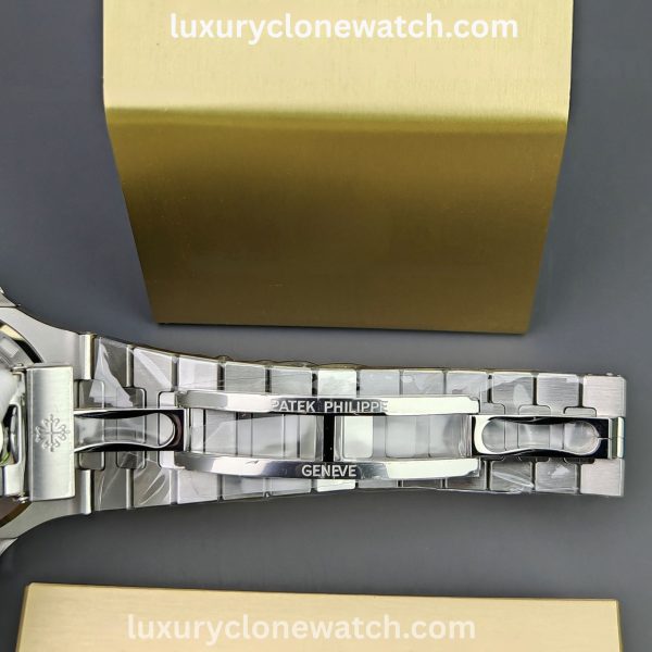 Luxury Clone Watch - Patek Philippe Patek Philippe Nautilus 5811/1G Super Clone
