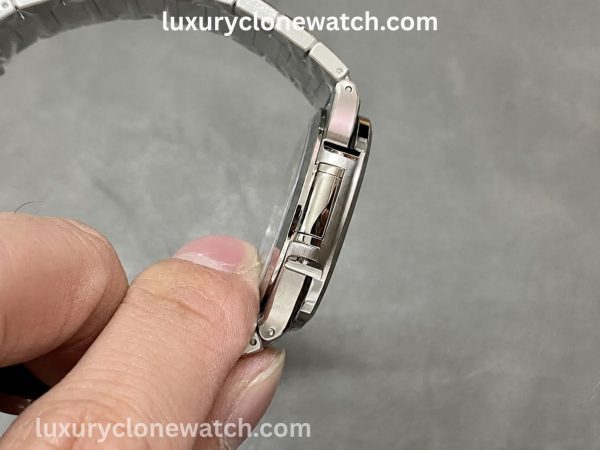 Luxury Clone Watch - Patek Philippe Patek Philippe Nautilus 7168/A