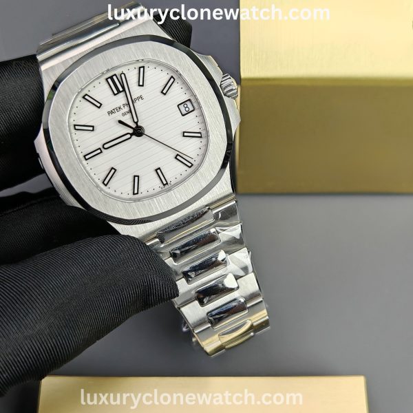 Patek Philippe Nautilus 7168A Super Clone