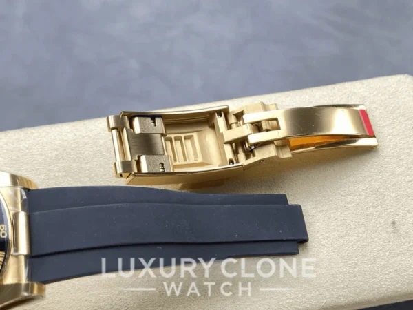 Rolex-Daytona-126518LN-0010-Strap-Clasp.webp