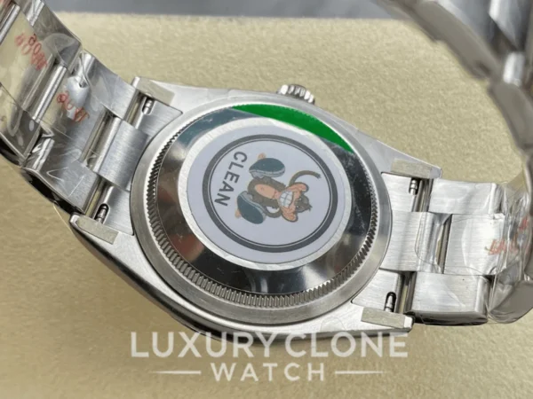 Rolex-Oyster-Perpetual-124300-Back-Case.webp