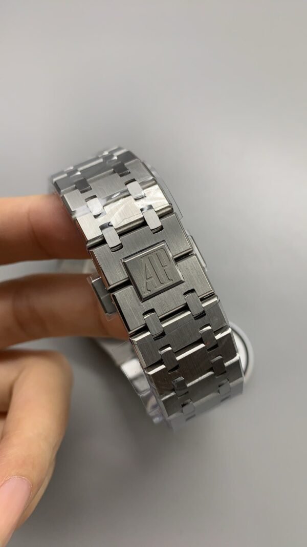 i1728041901_185_3-min.jpg i1728041901_185_3-min.jpg