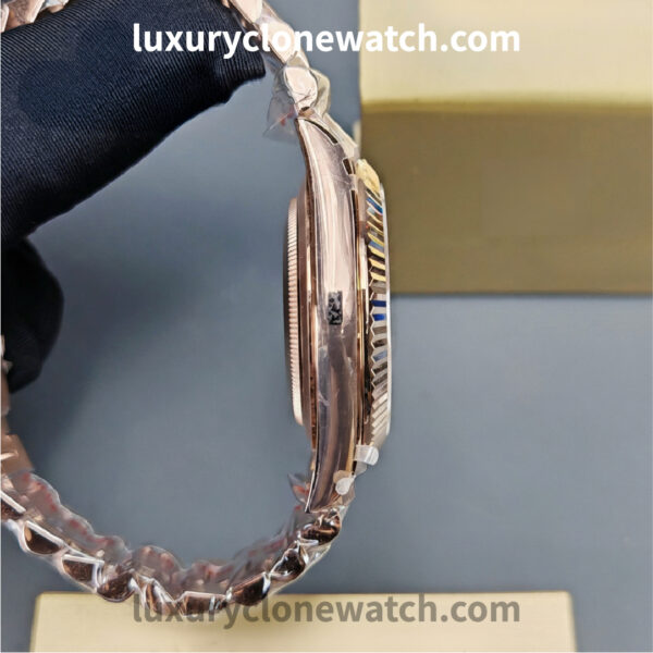 Rolex Day Date - Luxury Clone Watch Rolex Day Date by Luxury Clone Watch