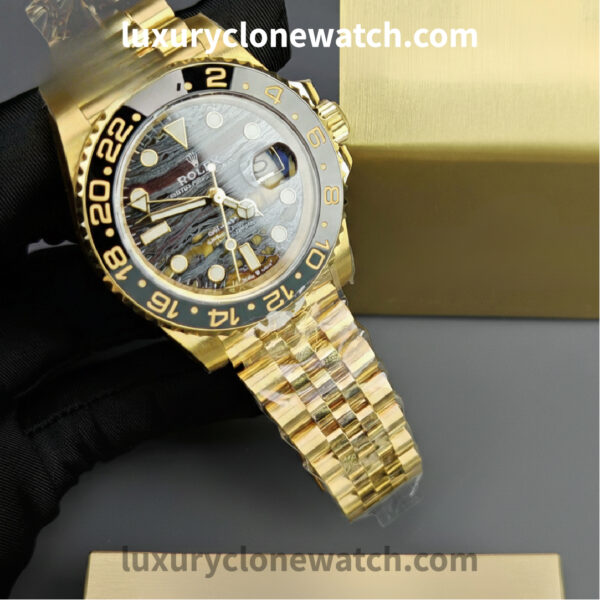 Rolex GMT Master 2 - Luxury Clone Watch Rolex GMT Master 2 by Luxury Clone Watch